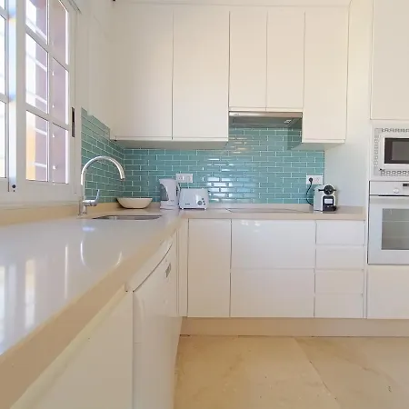 Apartment Charming & Sunny With Ocean View