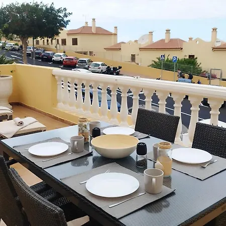 Charming & Sunny With Ocean View Apartamento *