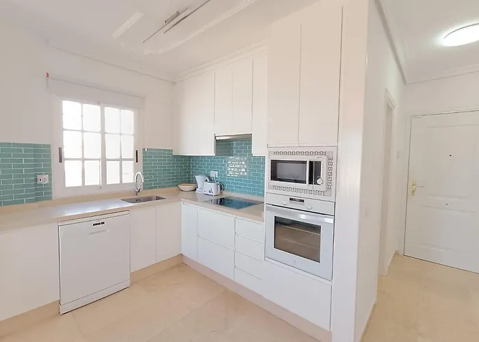 Charming & Sunny With Ocean View *