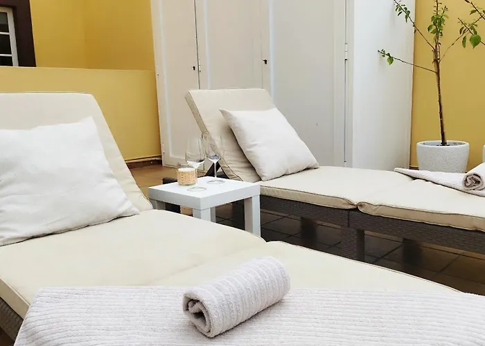 Charming & Sunny With Ocean View *