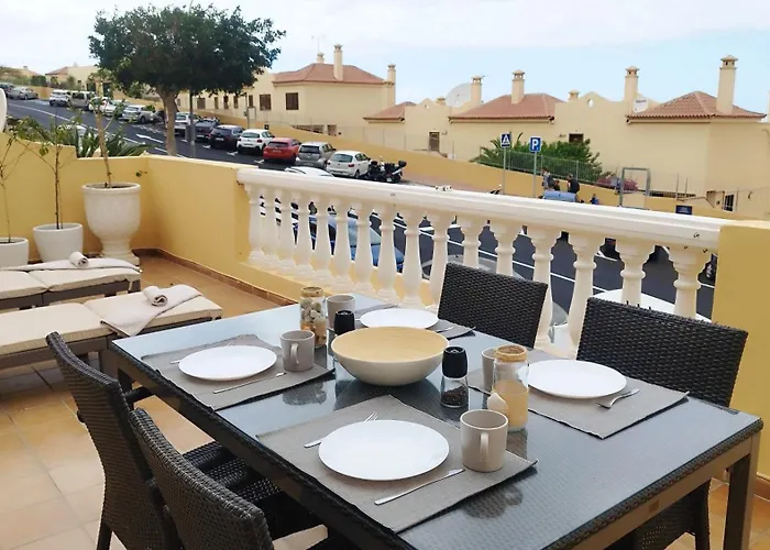 Charming & Sunny With Ocean View Apartament *